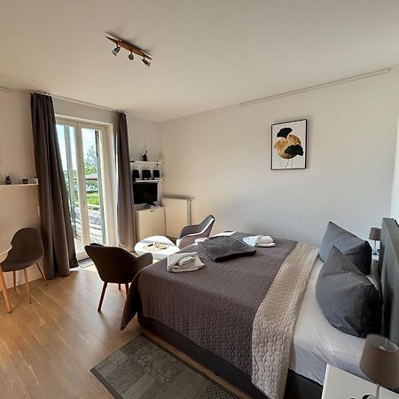 Einraumapartment Im Erdgeschoss Mit Seeblick Rheinsberg Exterior foto